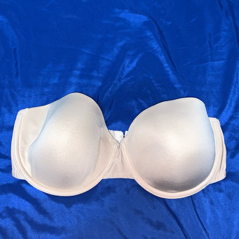 Brown strapless bra